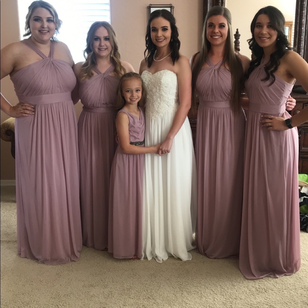 Davids Bridal_Bridesmaids_Color:Quartz_Size6_Mesh Fabric_Long_I’m 5ft6in tall
